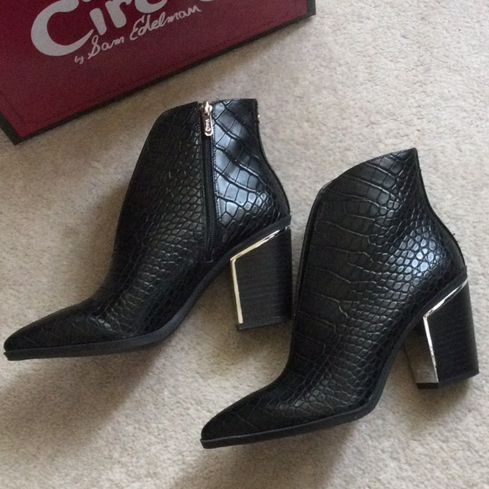 SOLD NIB Circus by Sam Edelman Colleton Booties - Picture 2 of 9